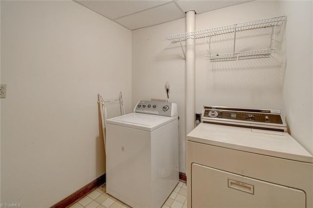 3508 Donegal Drive, Clemmons, NC 27012