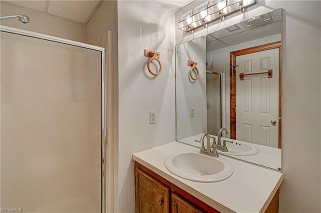 3508 Donegal Drive, Clemmons, NC 27012