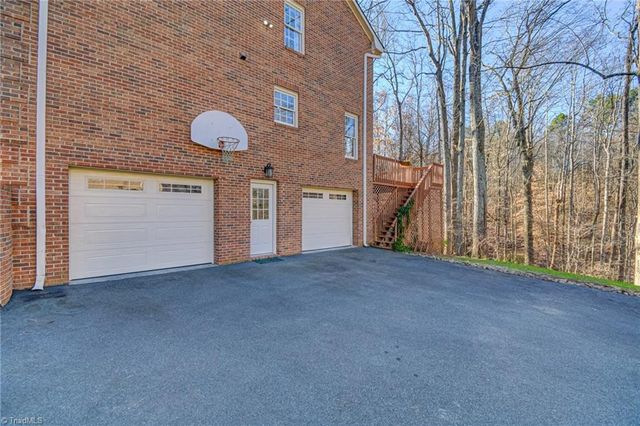 3508 Donegal Drive, Clemmons, NC 27012