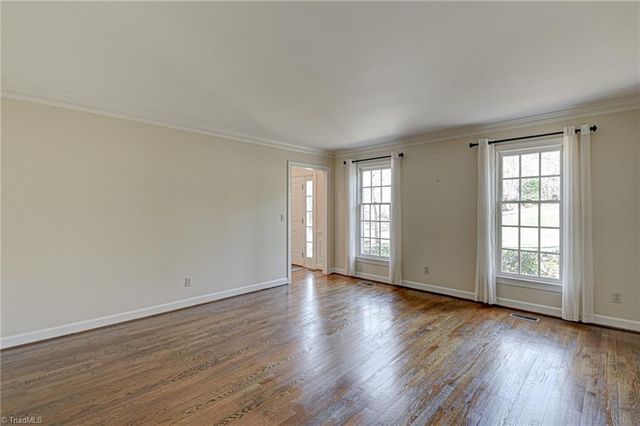 3508 Donegal Drive, Clemmons, NC 27012