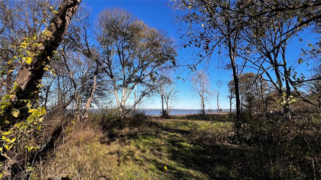 8455 Southern Shore Court, Kemp, TX 75143