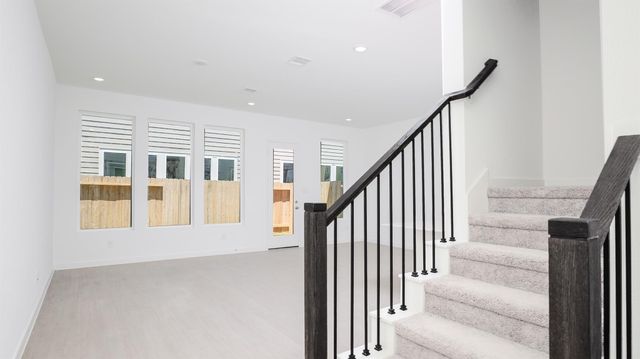 2219 Via Isa Ln, Houston, TX 77051