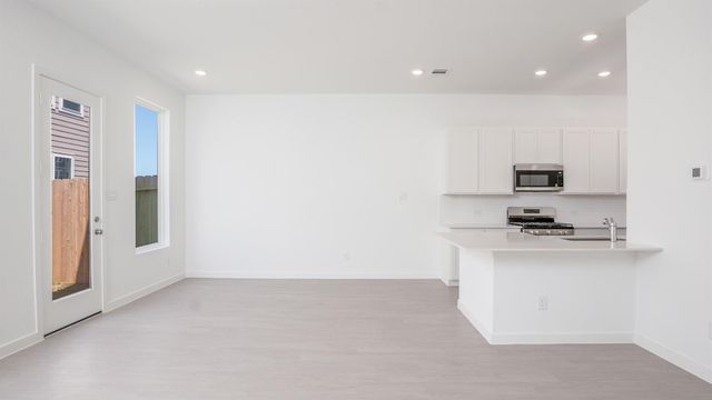 2219 Via Isa Ln, Houston, TX 77051