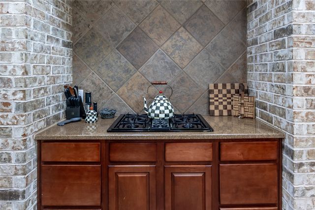 1212 Surrey Lane, Allen, TX 75013
