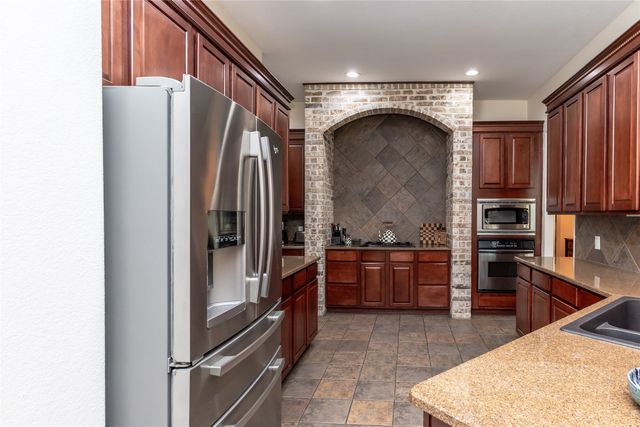 1212 Surrey Lane, Allen, TX 75013
