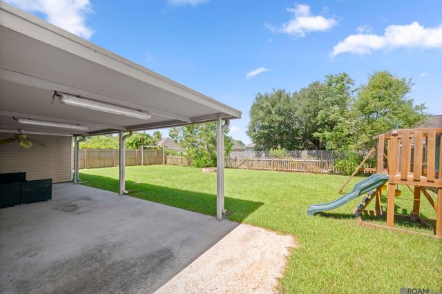 36025 Portsmouth Dr, Denham Springs, LA 70706