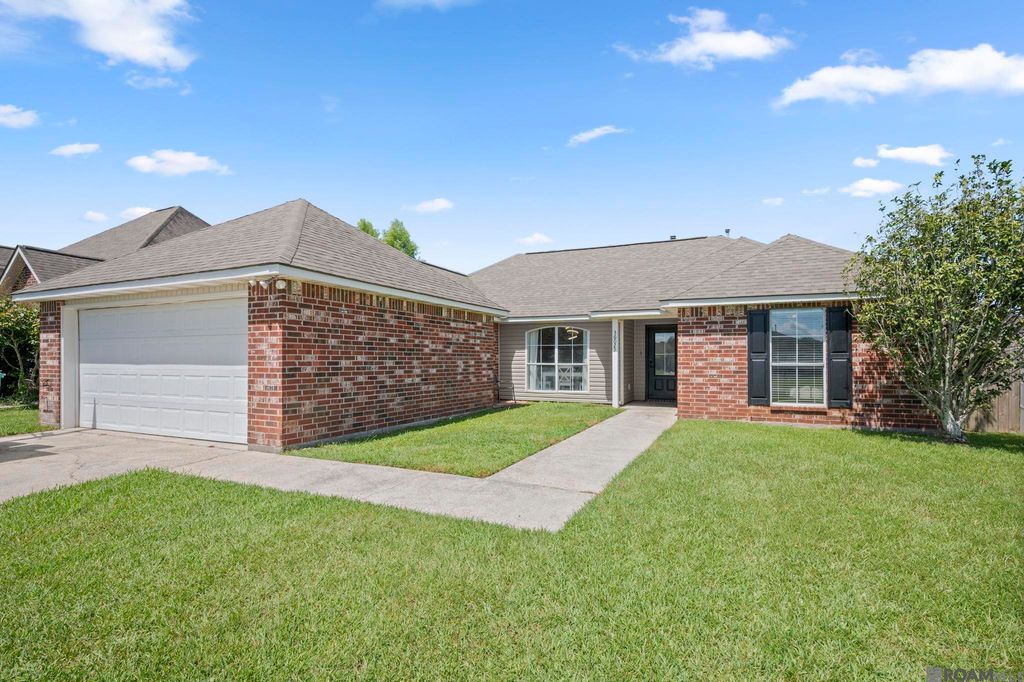 36025 Portsmouth Dr, Denham Springs, LA 70706