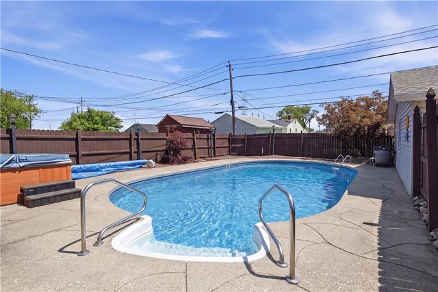 55 Toelsin Road, Cheektowaga, NY 14225