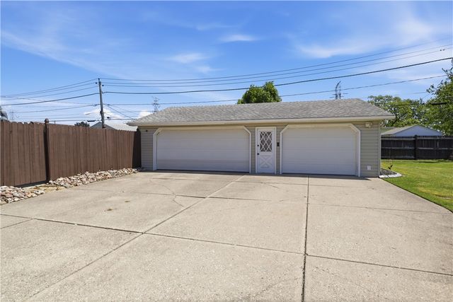 55 Toelsin Road, Cheektowaga, NY 14225
