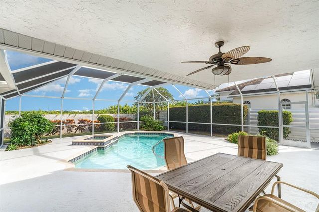 4817 61ST AVENUE DRIVE W 10B, Bradenton, FL 34210