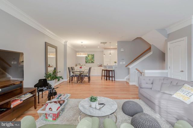 5112 KNAPP PL, Alexandria, VA 22304
