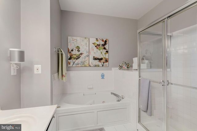 5112 KNAPP PL, Alexandria, VA 22304