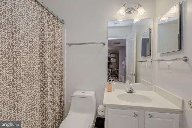 5112 KNAPP PL, Alexandria, VA 22304