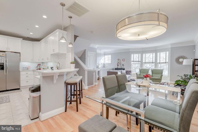 5112 KNAPP PL, Alexandria, VA 22304