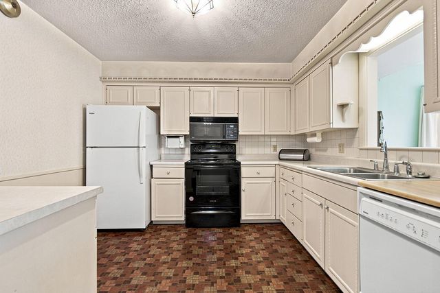 818 OAK LAWN DR, Columbia, MO 65203