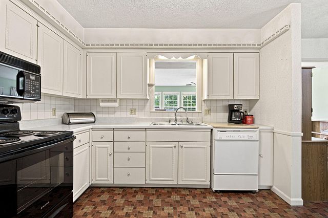 818 OAK LAWN DR, Columbia, MO 65203