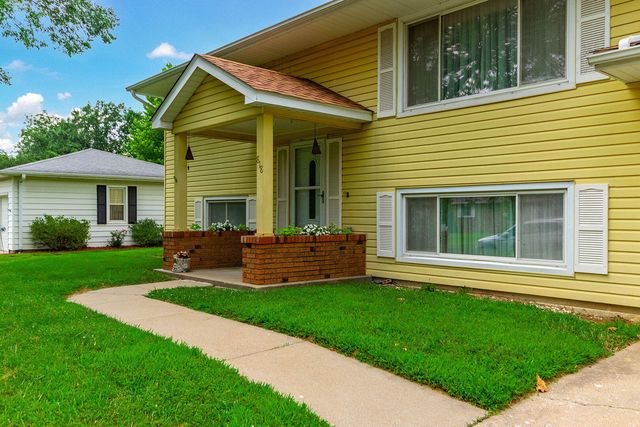 818 OAK LAWN DR, Columbia, MO 65203