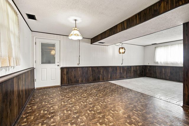 818 OAK LAWN DR, Columbia, MO 65203
