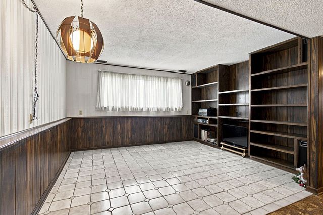 818 OAK LAWN DR, Columbia, MO 65203