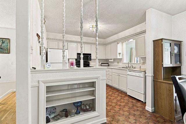 818 OAK LAWN DR, Columbia, MO 65203