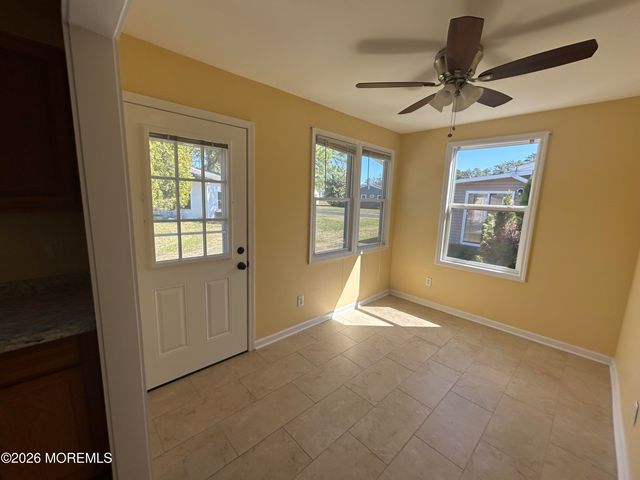 19 Attleboro Lane 73, Whiting, NJ 08759