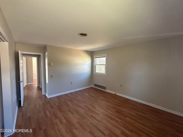 19 Attleboro Lane 73, Whiting, NJ 08759