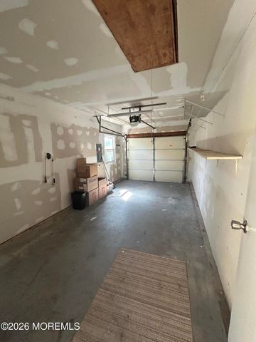 19 Attleboro Lane 73, Whiting, NJ 08759