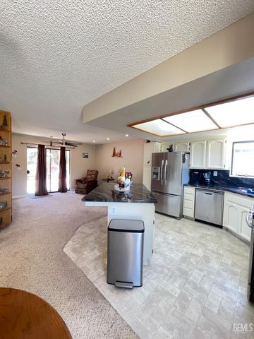 30341 Pinedale Drive, Tehachapi, CA 93561