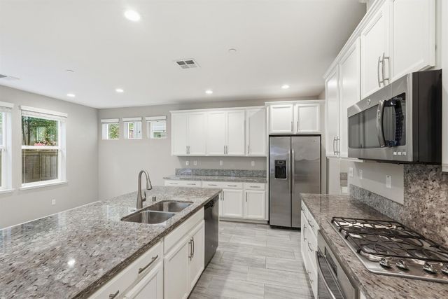 3008 Mercato Way, Roseville, CA 95661