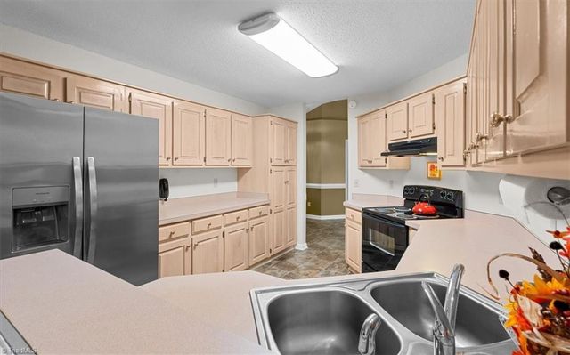 6933 LAWRENCE FARM Lane, Randleman, NC 27317