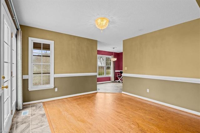 6933 LAWRENCE FARM Lane, Randleman, NC 27317