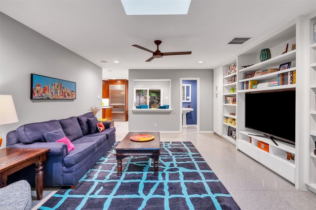 6943 Prestonshire Lane, Dallas, TX 75225