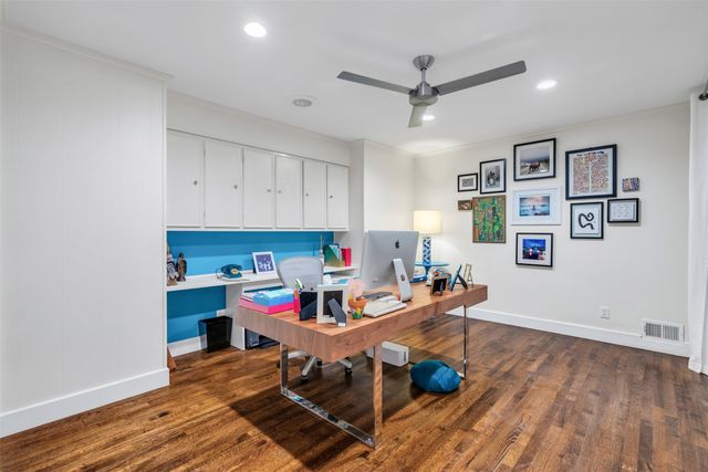 6943 Prestonshire Lane, Dallas, TX 75225