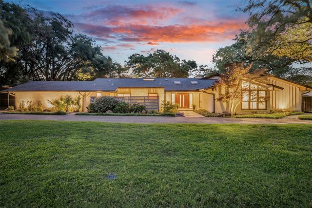6943 Prestonshire Lane, Dallas, TX 75225