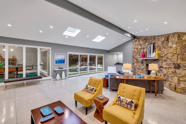 6943 Prestonshire Lane, Dallas, TX 75225