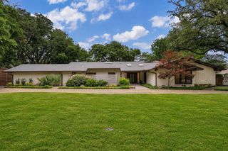 6943 Prestonshire Lane, Dallas, TX 75225