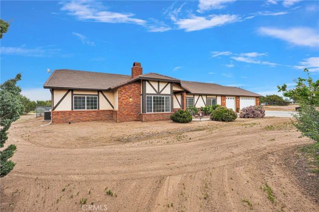 12830 Cedar, Hesperia, CA 92344