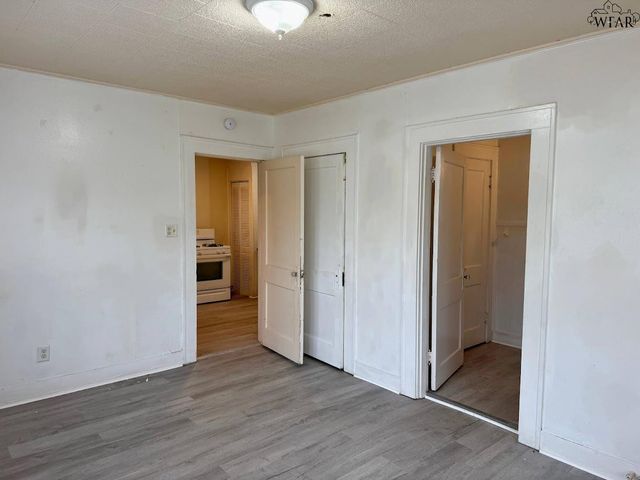 1818 COLLINS AVENUE, Wichita Falls, TX 76309