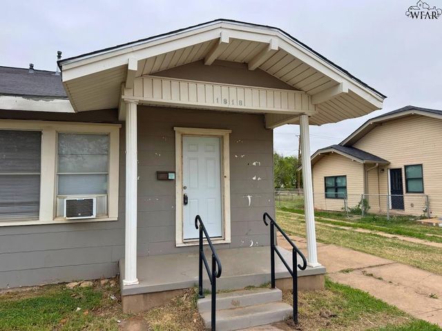 1818 COLLINS AVENUE, Wichita Falls, TX 76309