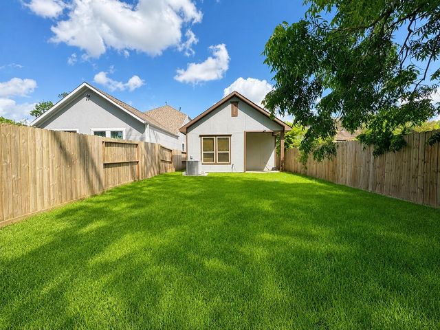 8422 Lanewood Drive, Houston, TX 77016