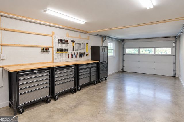 218 S Mission Ridge Drive, Rossville, GA 30741
