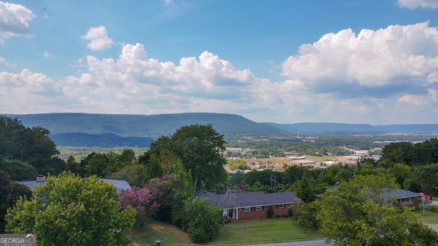 218 S Mission Ridge Drive, Rossville, GA 30741
