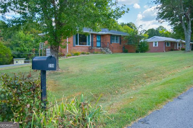 218 S Mission Ridge Drive, Rossville, GA 30741