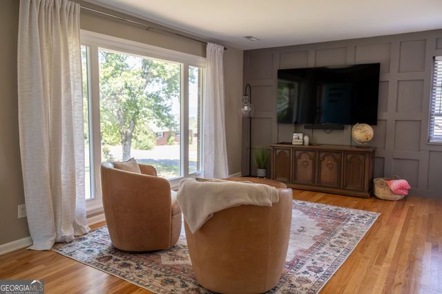 218 S Mission Ridge Drive, Rossville, GA 30741