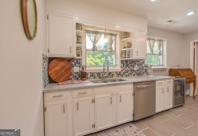 218 S Mission Ridge Drive, Rossville, GA 30741