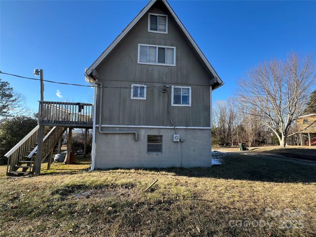 34 Point Lookout Circle, Hendersonville, NC 28792