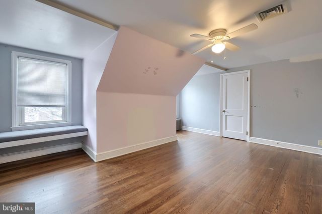 463 TIOGA ST, York, PA 17404