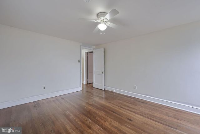 463 TIOGA ST, York, PA 17404