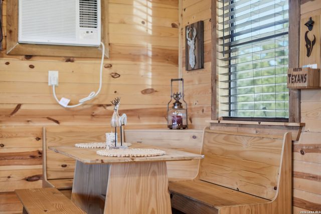 3035 Keese, Fredericksburg, TX 78624