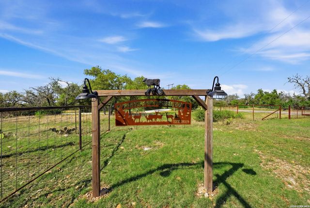 3035 Keese, Fredericksburg, TX 78624